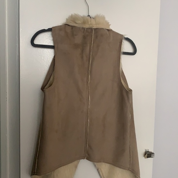 Fur & Suede Vest - Picture 3 of 3